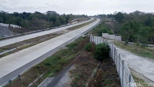 Ruas tol Solo-Ngawi. (Foto: Bayu Ardi Isnanto/detikcom)